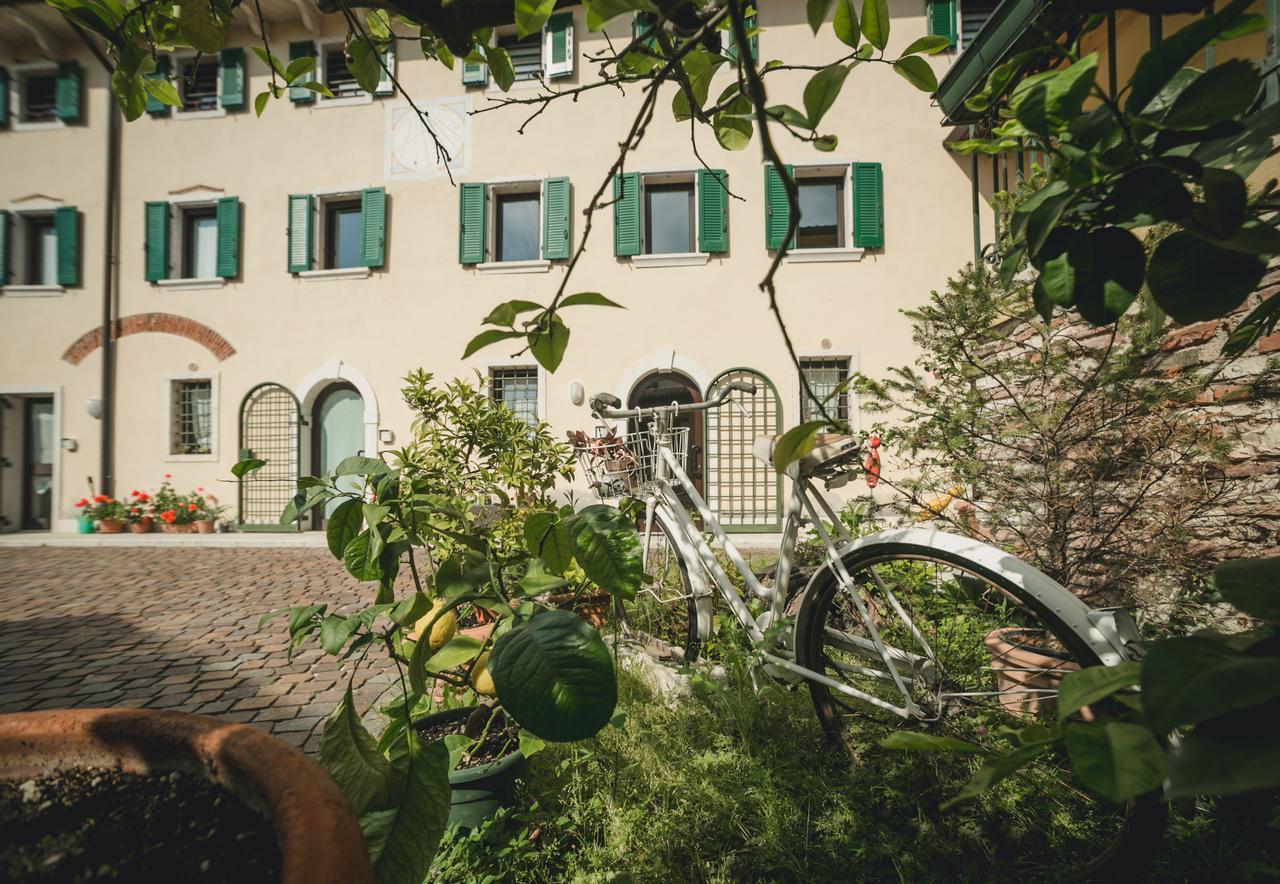 A Casa Di Tom Bed & Breakfast Sant'Ambrogio di Valpolicella Exterior photo